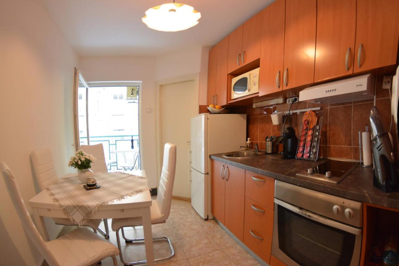 White Night City Center Apartman 贝尔格莱德 外观 照片