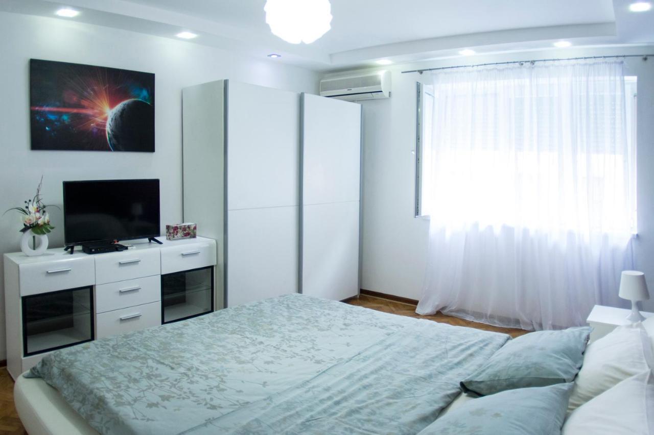 White Night City Center Apartman 贝尔格莱德 外观 照片