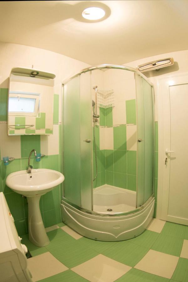 White Night City Center Apartman 贝尔格莱德 外观 照片