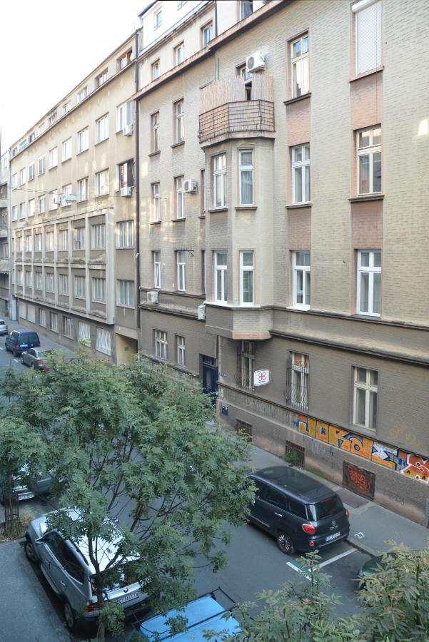 White Night City Center Apartman 贝尔格莱德 外观 照片